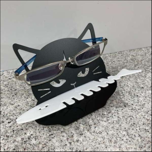 めがねスタンド ボス