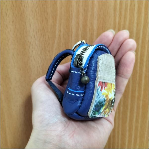 ミニチュアリュックのバッグチャーム