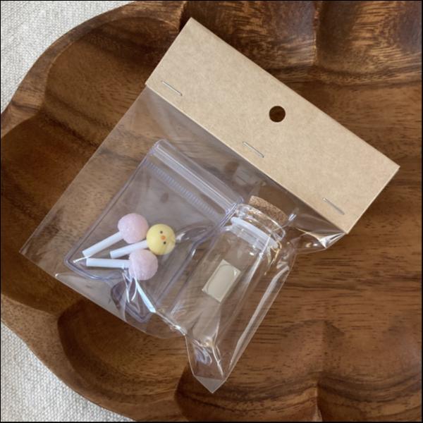 小瓶に入ったシュガーキャンディーマグネット(ピーチ)