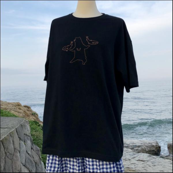 M・シャケくまTシャツ