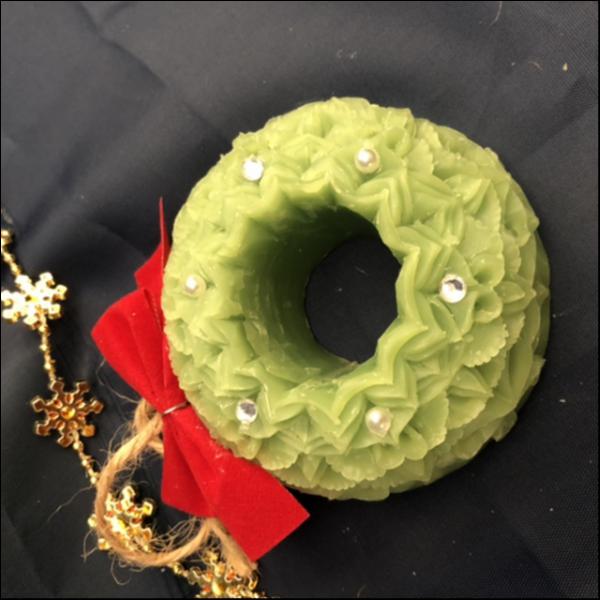 ソープカービング作品ークリスマスリース(グリーン)